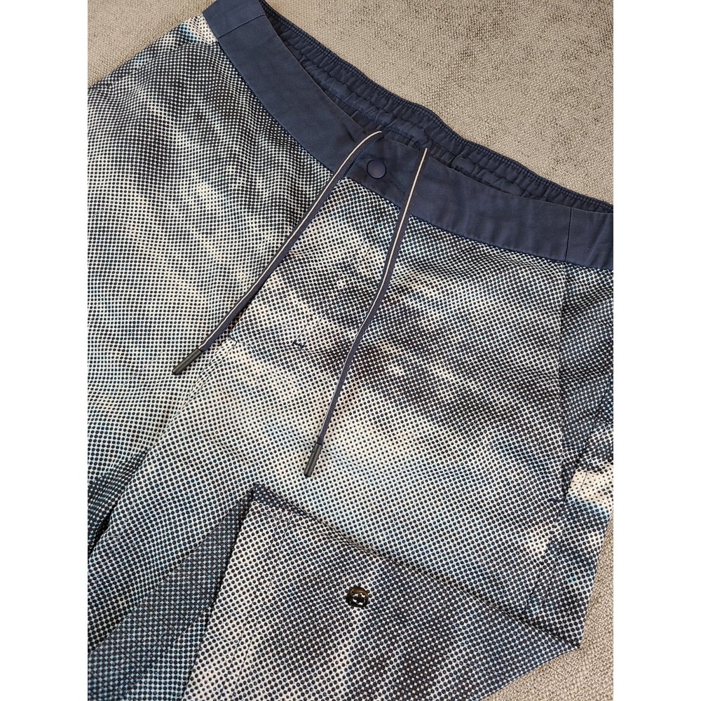 Lululemon Shorts Mens 32 Blue Geometric Lightweight Athletic Running Gym Active